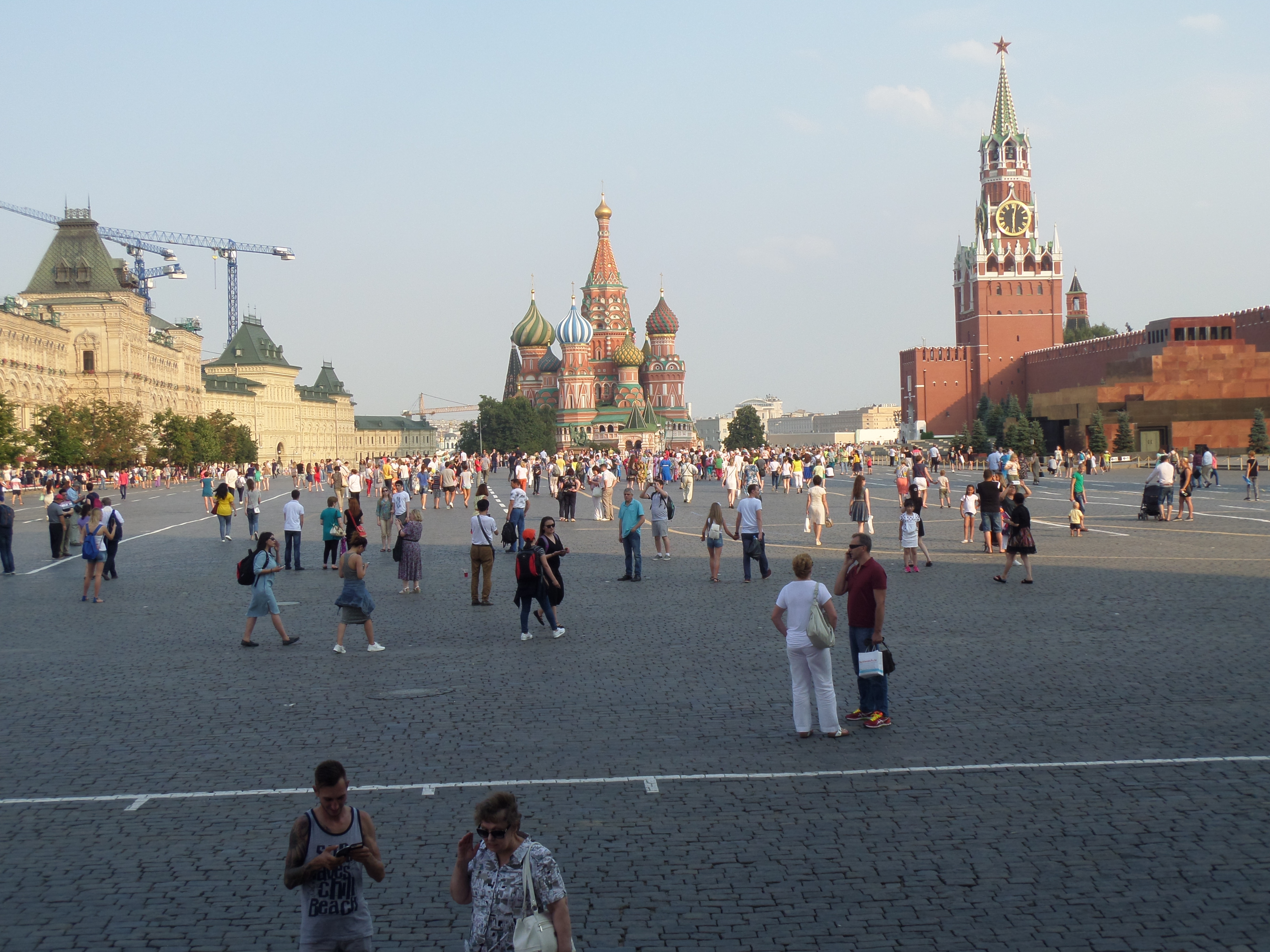 Olvasóink közül minden bizonnyal sokan tanultak oroszul, a tanulmányaik során pedig nagyon sok példa szólt Moszkváról. Idén júliusban másodszor utaztam az orosz...