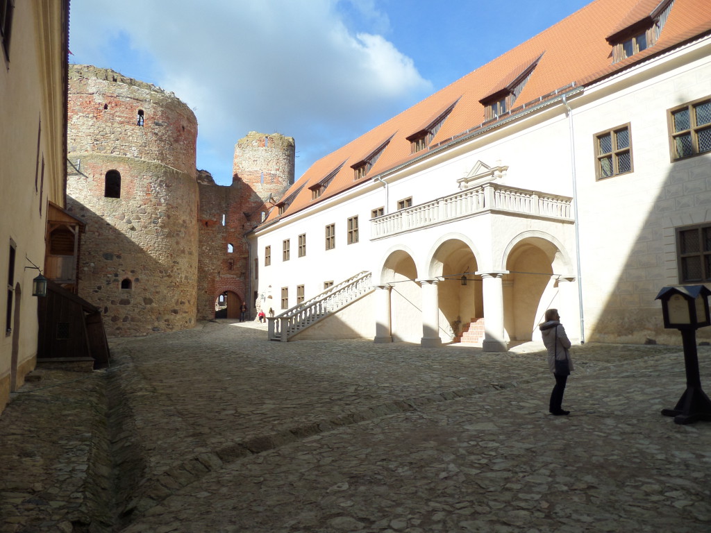 Bauskas vár udvara